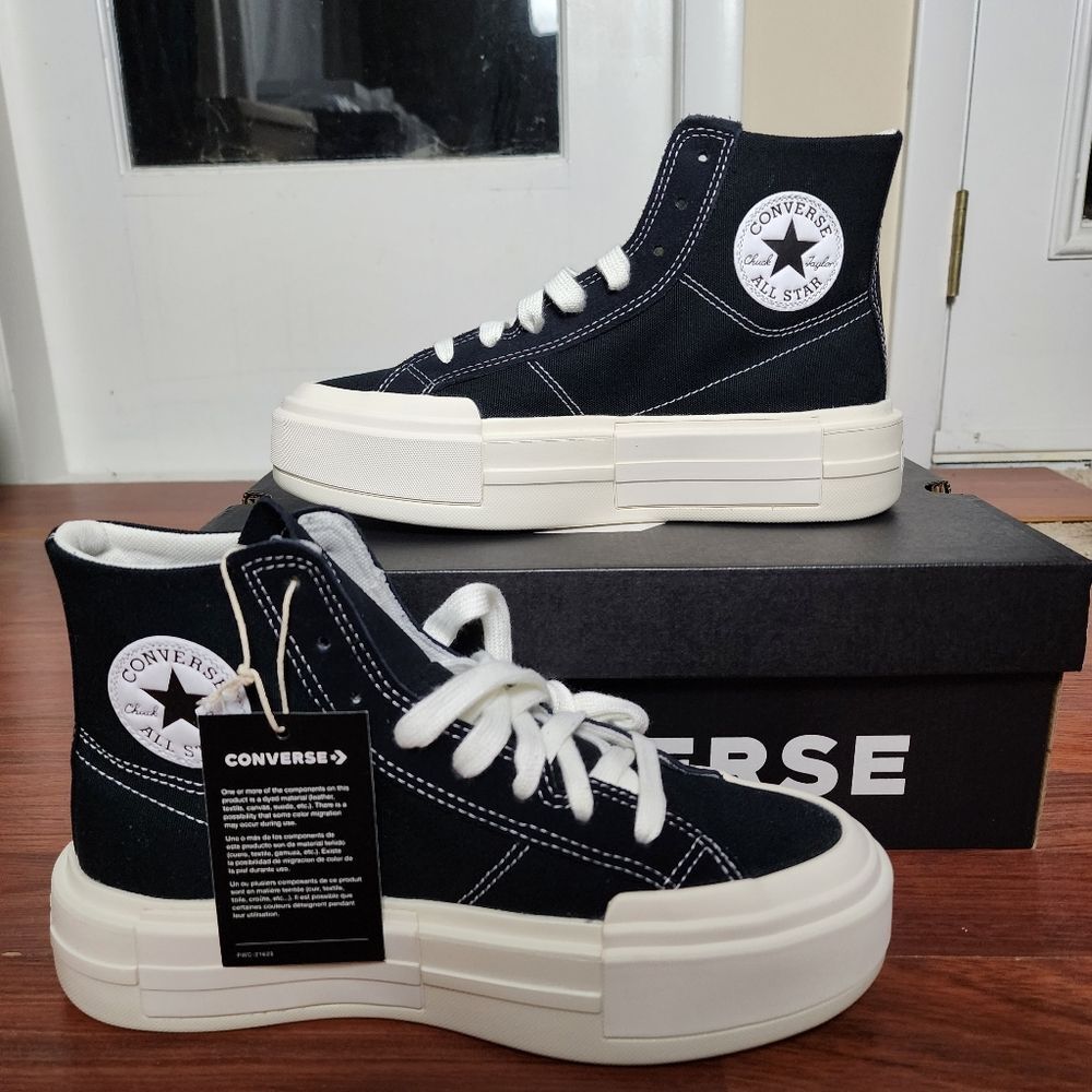 Converse Chuck Taylor Black Cruise Hightop Platform Sneakers - Women's 9 NIB - Picture 2 of 12